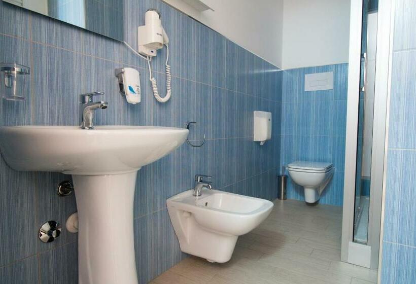 スタンダード４人部屋, B&b Baglio Santa Croce