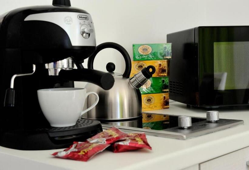 スタンダードスタジオ, B&b Baglio Santa Croce