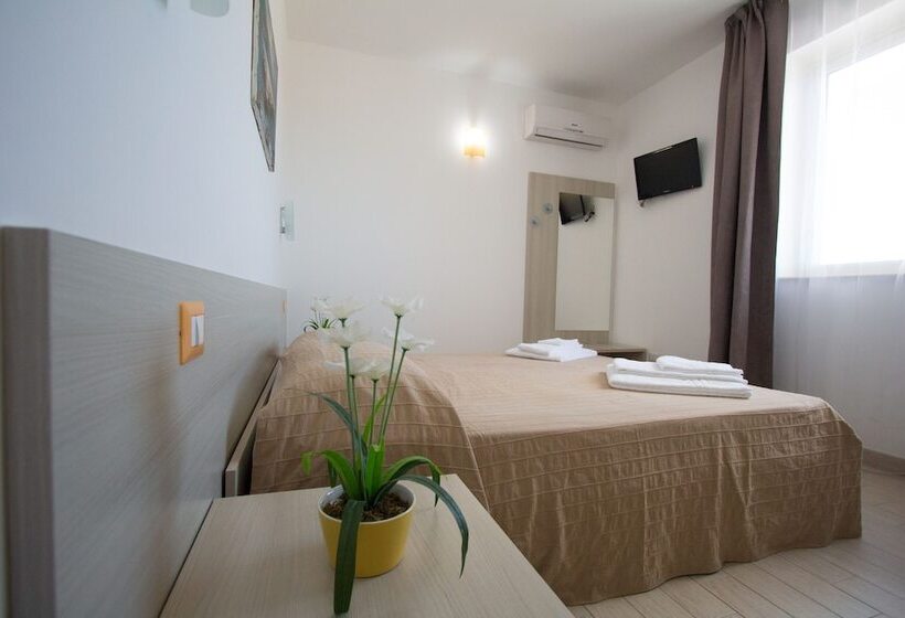 スタンダード４人部屋, B&b Baglio Santa Croce