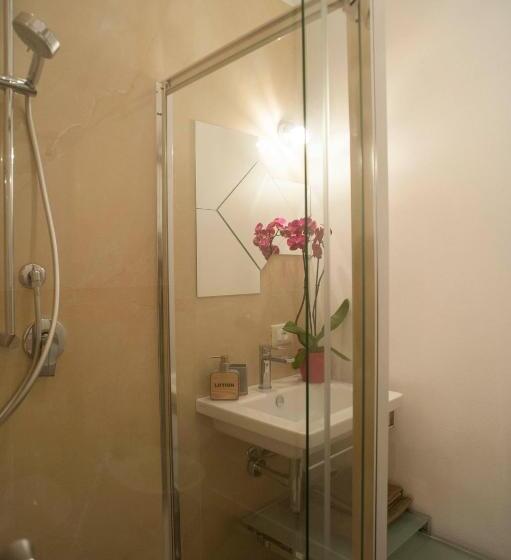 اتاق لوکس, B&b Corso Diaz