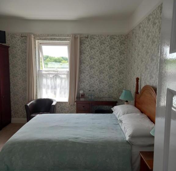 غرفة ديلوكس, Carraig Rua