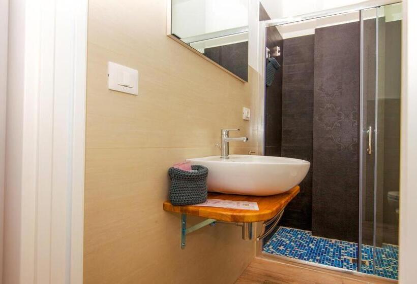 اتاق لوکس, Marlove Siracusa   Private Sea Access   Self Check In