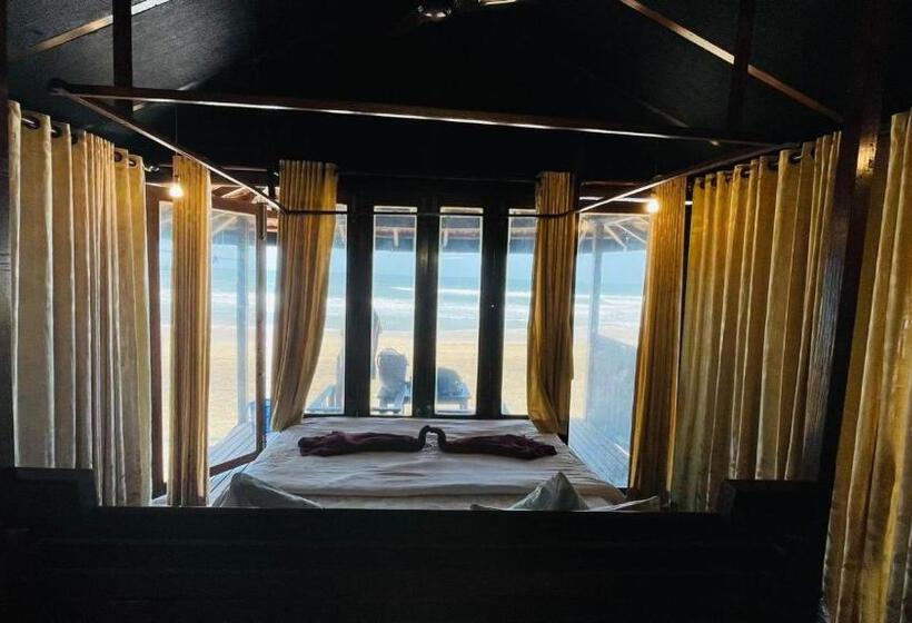 Cabane Deluxe, Dunhill Beach Resort