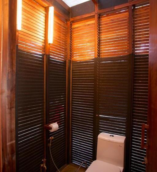 Cabane Deluxe, Dunhill Beach Resort