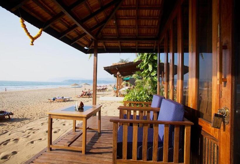 Cabane Deluxe, Dunhill Beach Resort