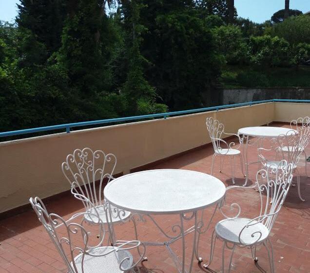 חדר משפחתי, Albergo Belvedere