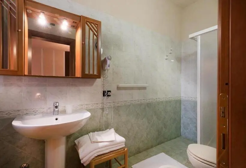 スタンダードトリプルルーム, Albergo Il Torchio