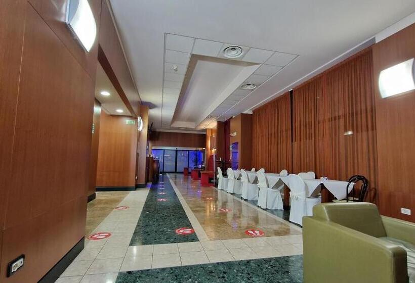 Полулюкс, Bella Italia Palace