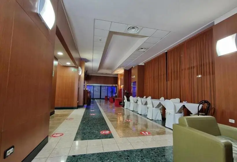 سوییت, Bella Italia Palace