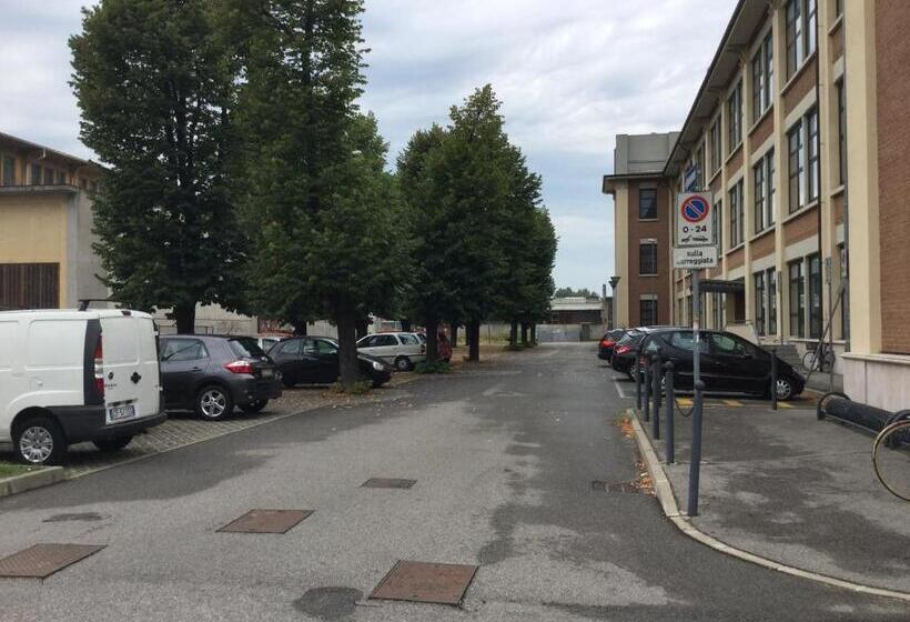 Полулюкс, Bella Italia Palace