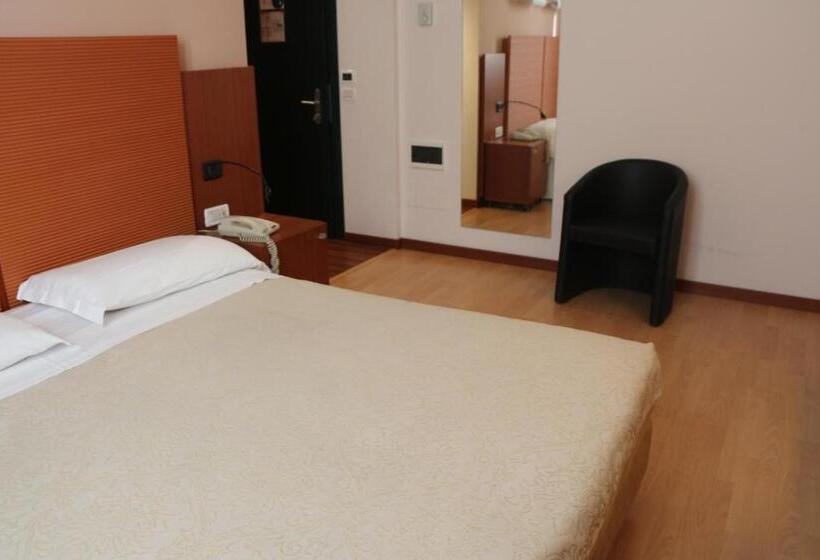 Люкс, Bella Italia Palace