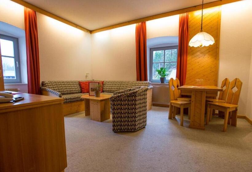 带2个卧室的公寓, Bergkristall