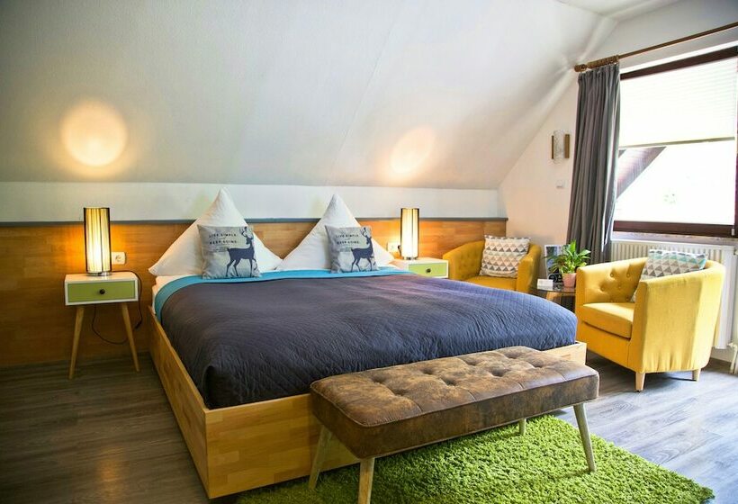 标准间带阳台, Das Waldhaus