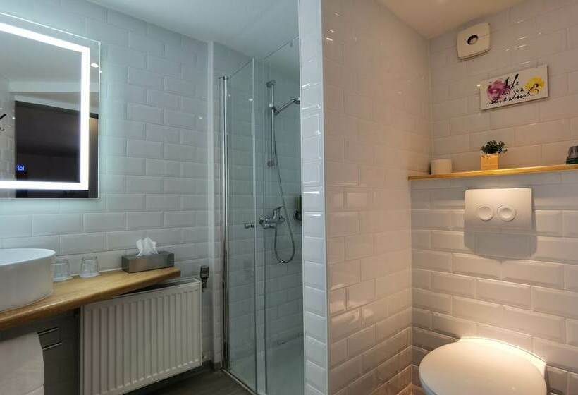 标准间带阳台, Das Waldhaus