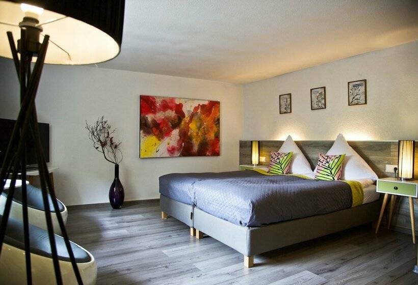 标准间带阳台, Das Waldhaus