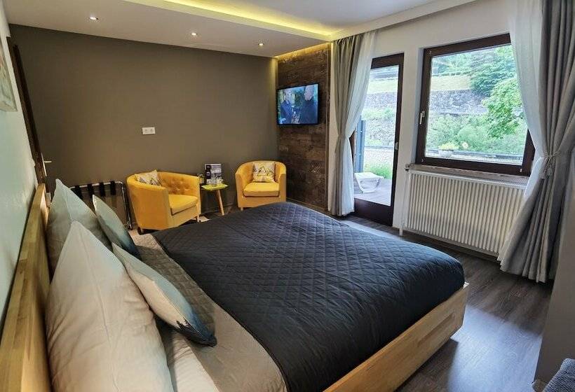 标准间带阳台, Das Waldhaus