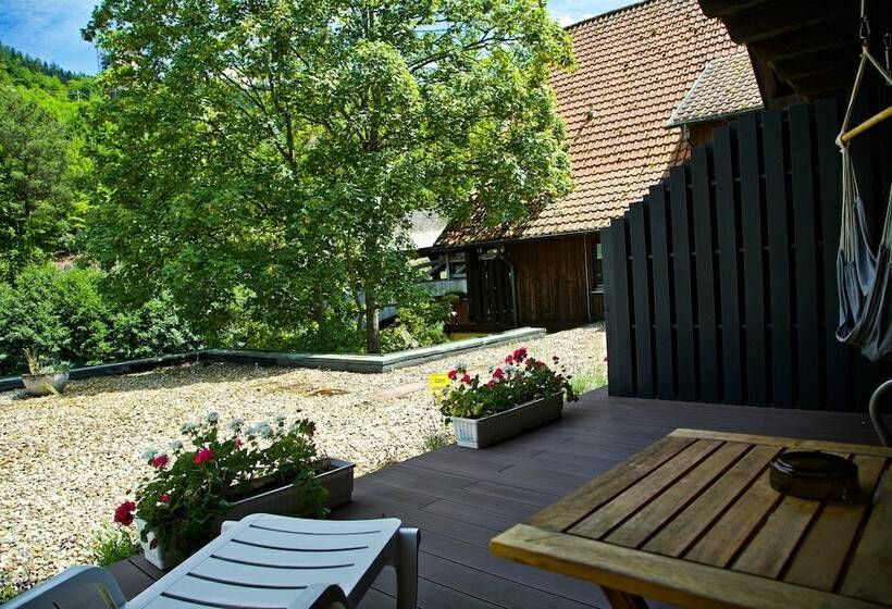 标准间带阳台, Das Waldhaus