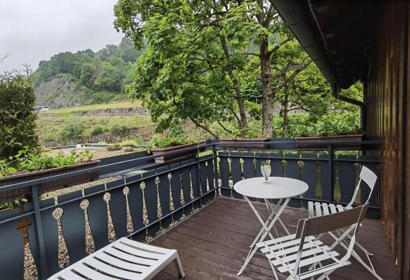 标准间带阳台, Das Waldhaus