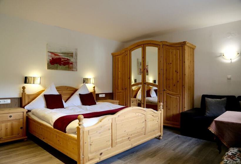 标准间, Das Waldhaus