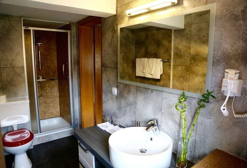 标准间, Das Waldhaus