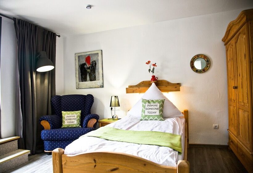 带阳台的标准单人间, Das Waldhaus