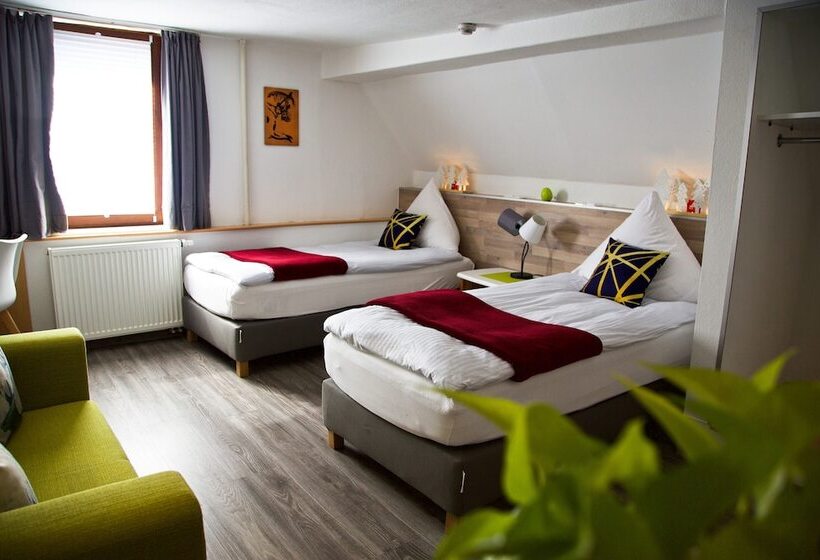 标准间, Das Waldhaus