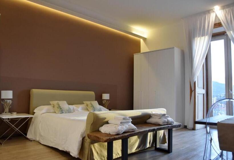 Полулюкс, La Casa Nel Borgo Antico