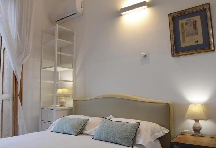 اتاق استاندارد, La Casa Nel Borgo Antico