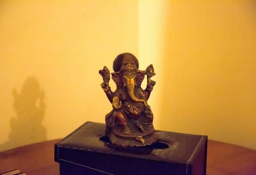 اتاق استاندارد یک نفره, Panchavadi Ayurvedic Beach Resort