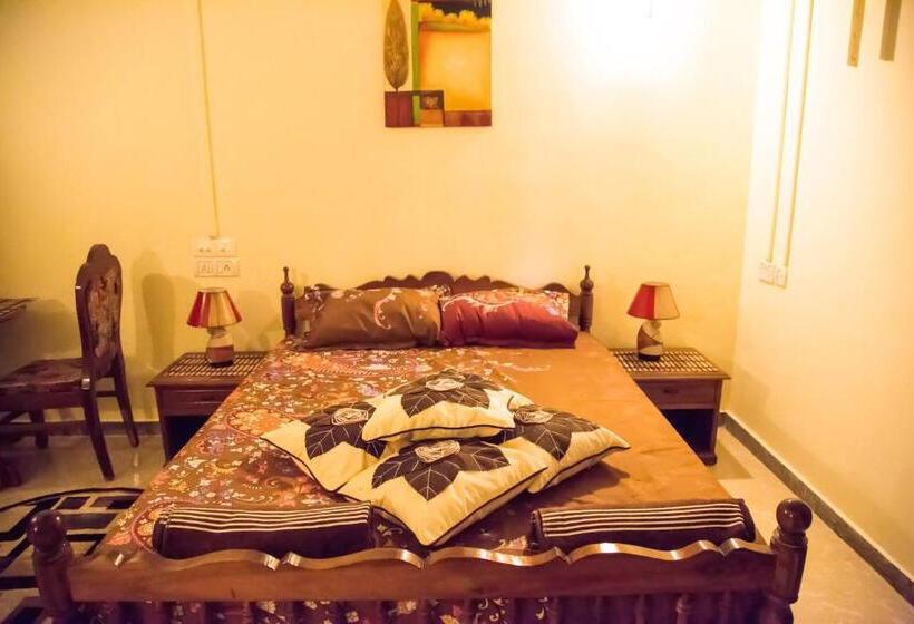 اتاق سوپریور سه تخته, Panchavadi Ayurvedic Beach Resort