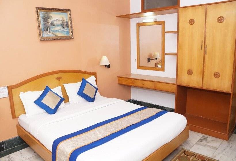 Номер Стандарт, Raaj Bhaavan