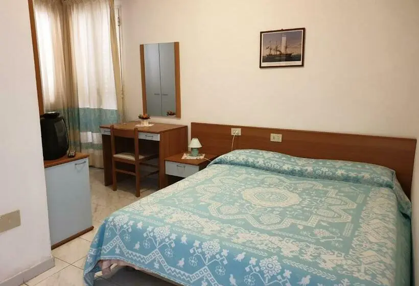 Standard-huone, Riccio