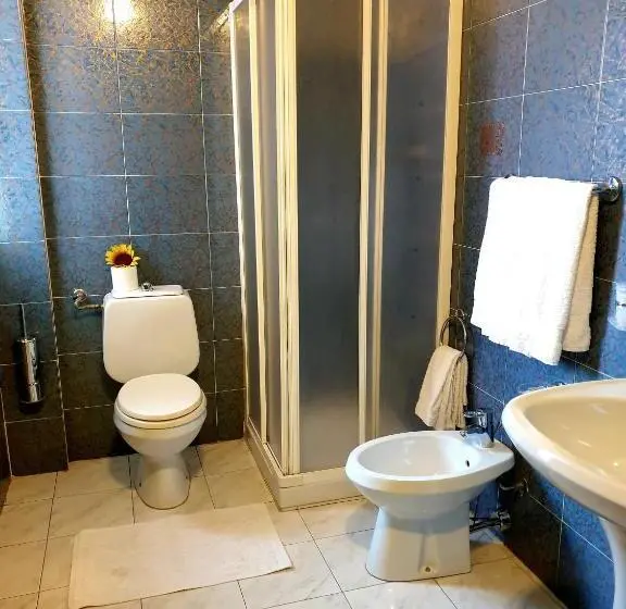 Standard Neljän Hengen Huone, Riccio