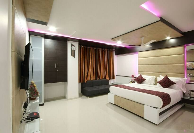 اتاق لوکس, Shree Gopal Residency