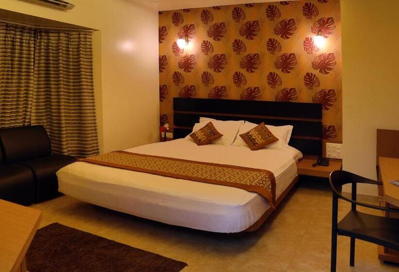 חדר סופריור, The Leaf