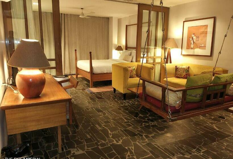 带阳台标准四人间, The Sky Imperial Aarivaa Luxury Stays