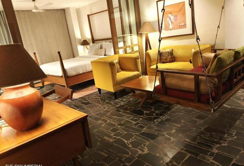 带阳台标准四人间, The Sky Imperial Aarivaa Luxury Stays