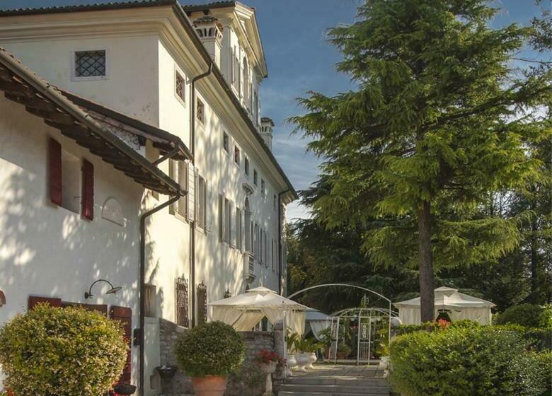 庭の見えるジュニアスイート, Villa Cigolotti