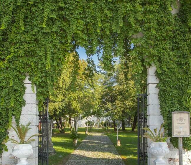 庭の見えるジュニアスイート, Villa Cigolotti