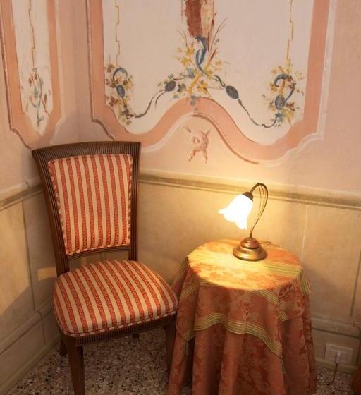 庭の見えるジュニアスイート, Villa Cigolotti