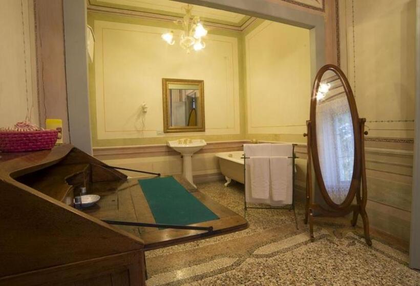 Люкс Вид на Сад, Villa Cigolotti