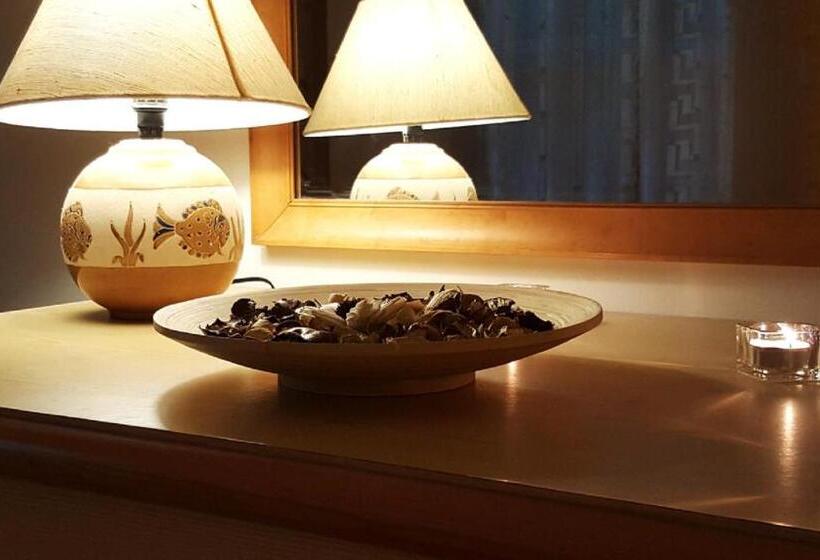 Номер Стандарт, Phalanthos B&b