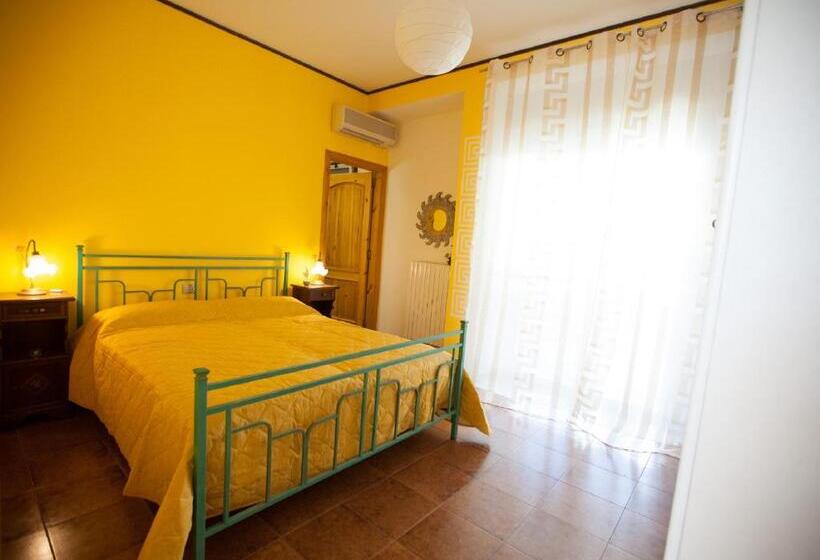 Номер Стандарт Внутренний, Phalanthos B&b