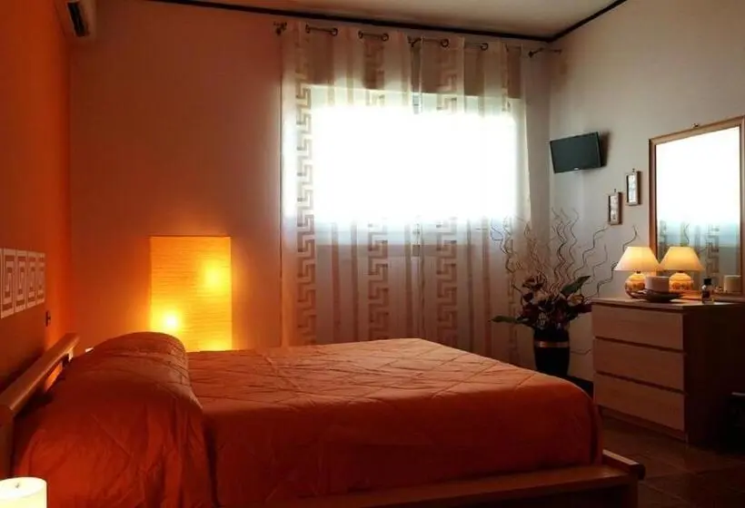 ファミリールーム, Phalanthos B&b