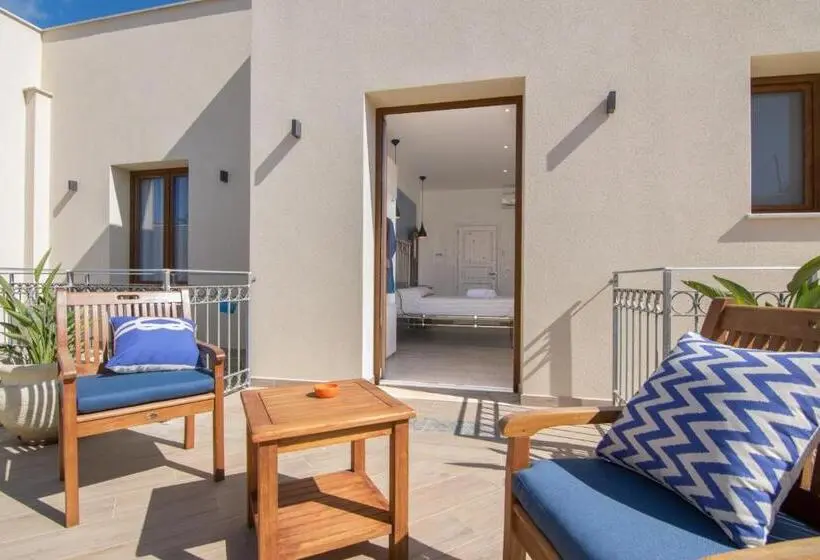 اتاق لوکس, Timbuktu Hostel