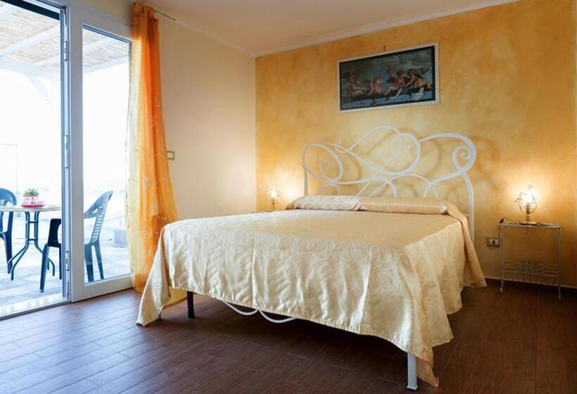 غرفة قياسية مطلّة علي البحر, Aura Solis B&b