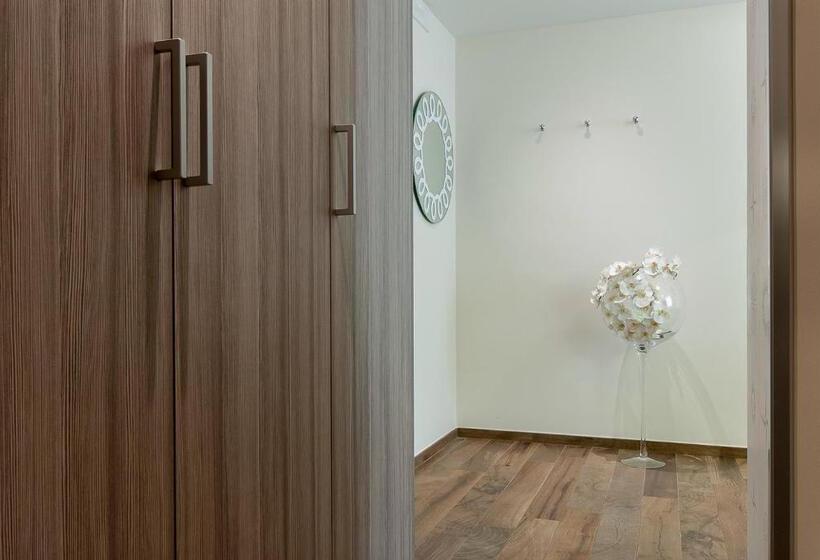 חדר סופריור, B&b Maxxi