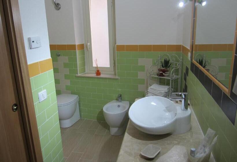 غرفة ديلوكس ثلاثية, Antico Portale Ospitalità Diffusa