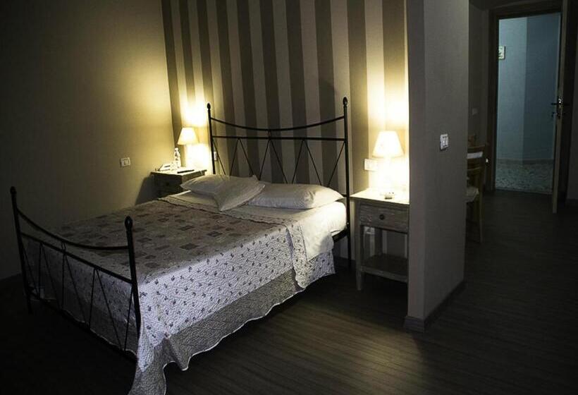 غرفة ديلوكس ثلاثية, Antico Portale Ospitalità Diffusa