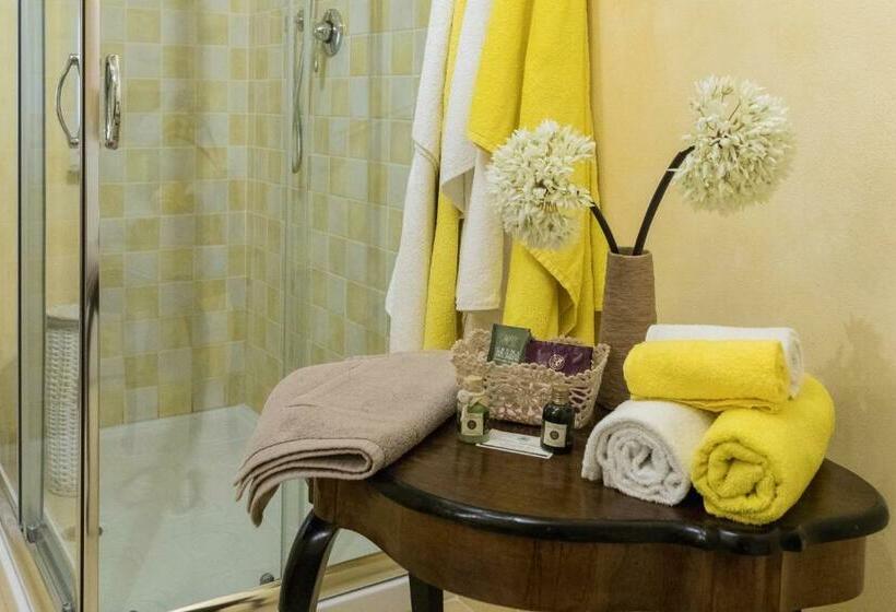 Люкс, Assisi Charme